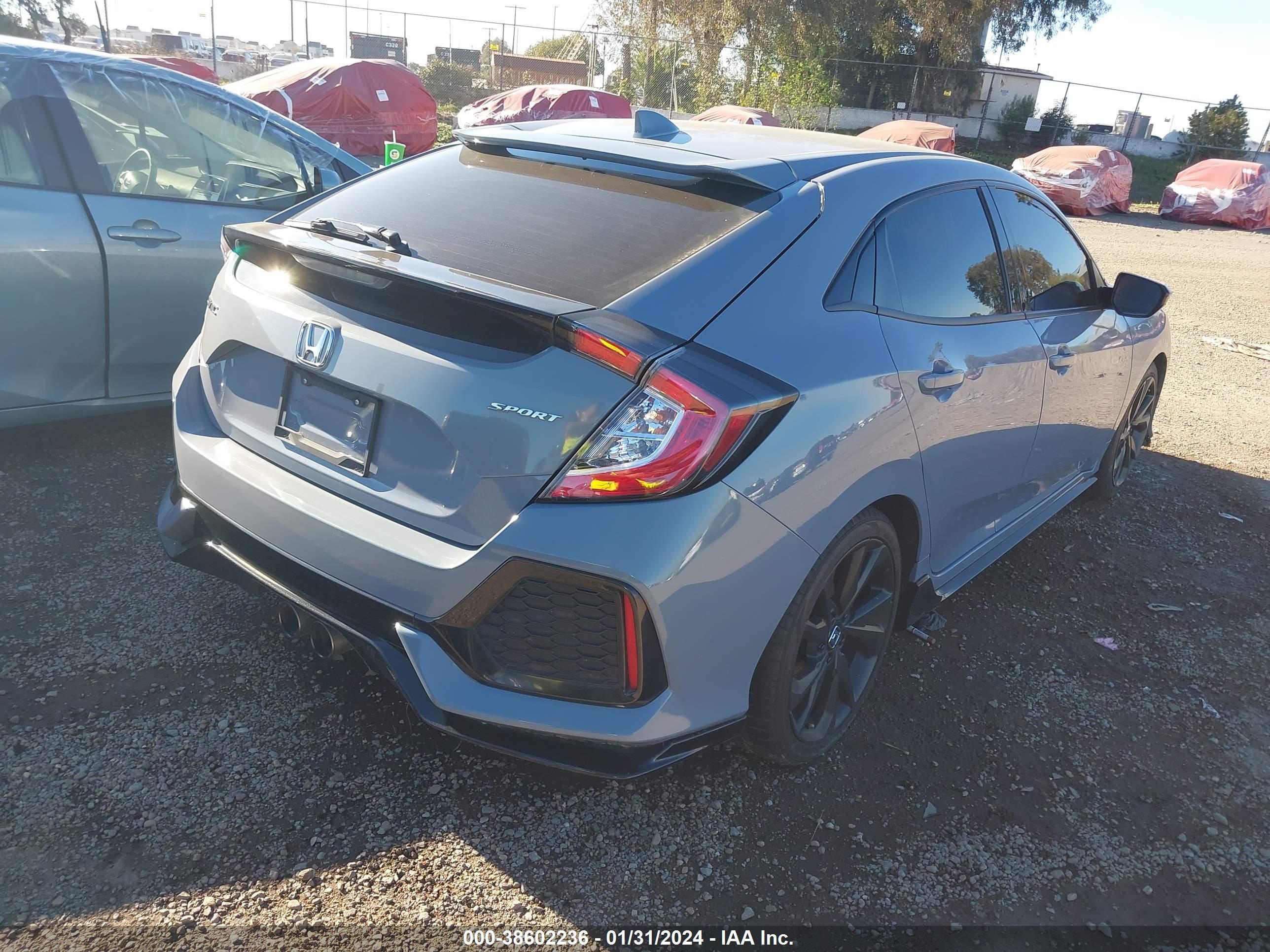 Photo 3 VIN: SHHFK7G48JU232675 - HONDA CIVIC 