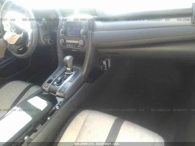 Photo 4 VIN: SHHFK7H22HU424715 - HONDA CIVIC HATCHBACK 