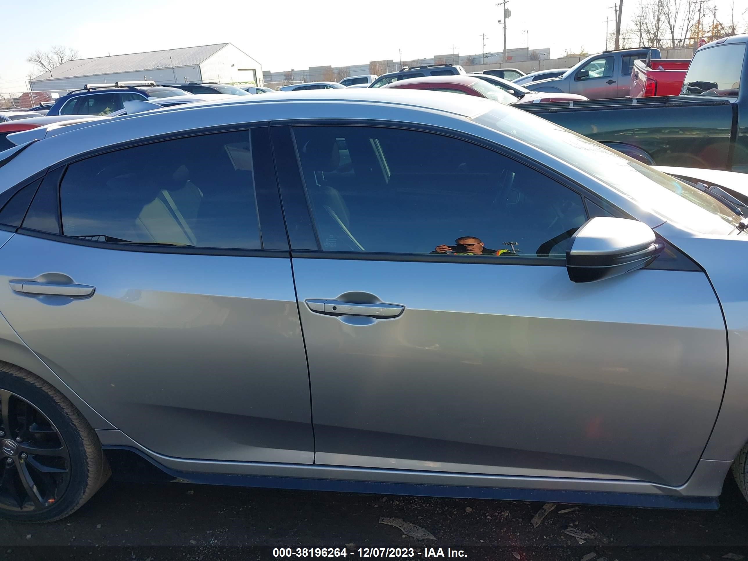 Photo 13 VIN: SHHFK7H41MU214277 - HONDA CIVIC 