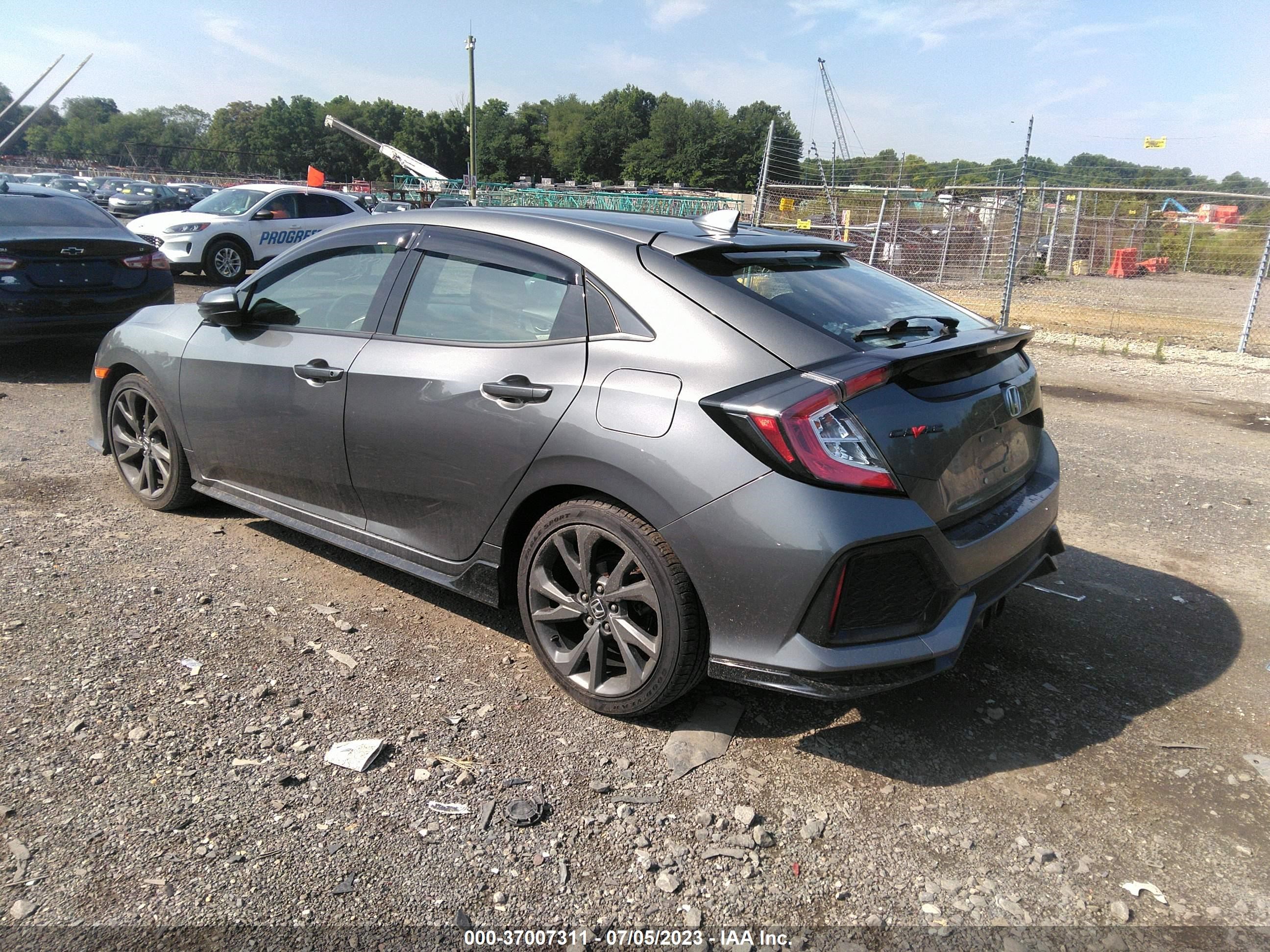 Photo 2 VIN: SHHFK7H45HU405500 - HONDA CIVIC 