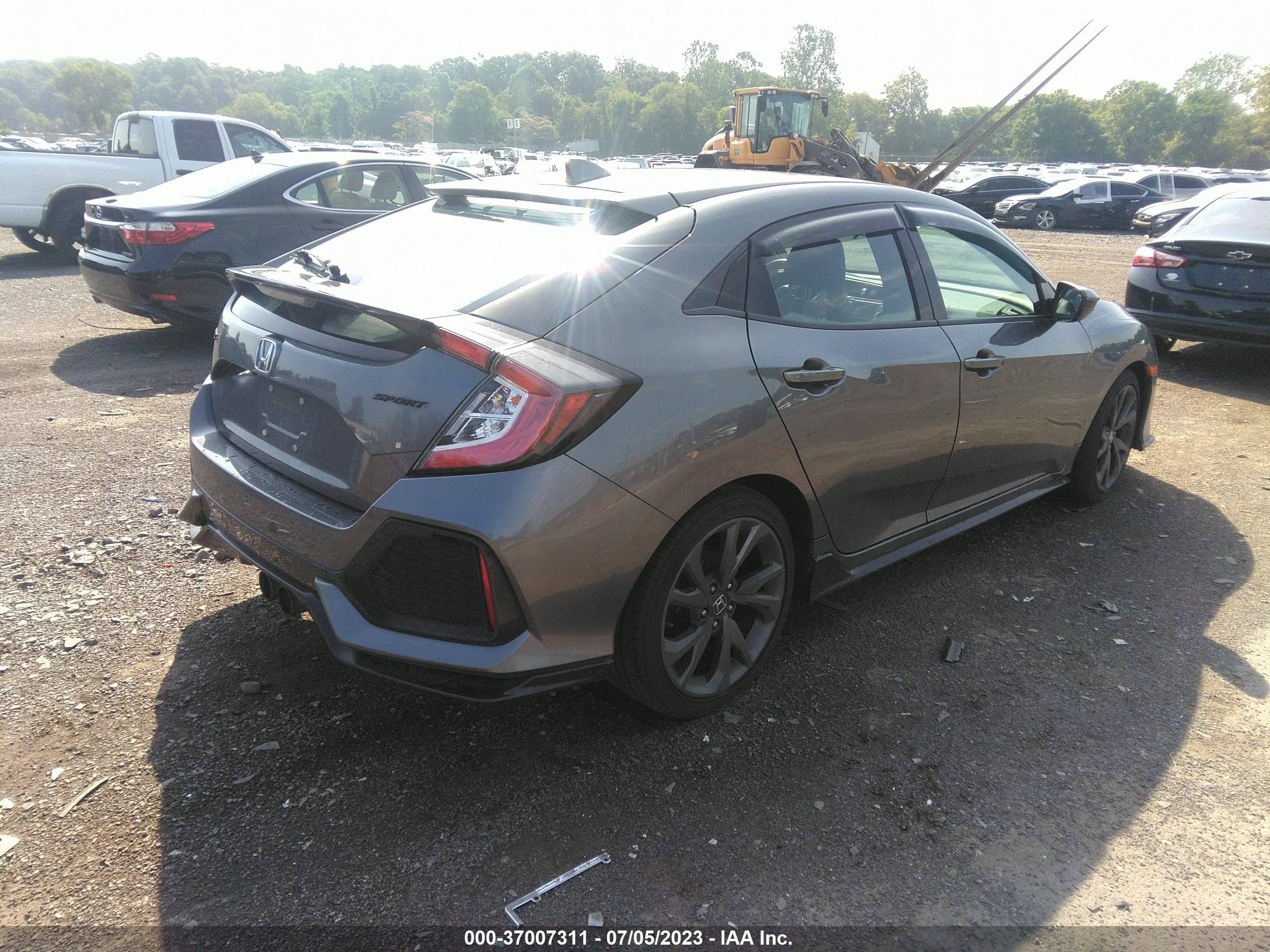 Photo 3 VIN: SHHFK7H45HU405500 - HONDA CIVIC 