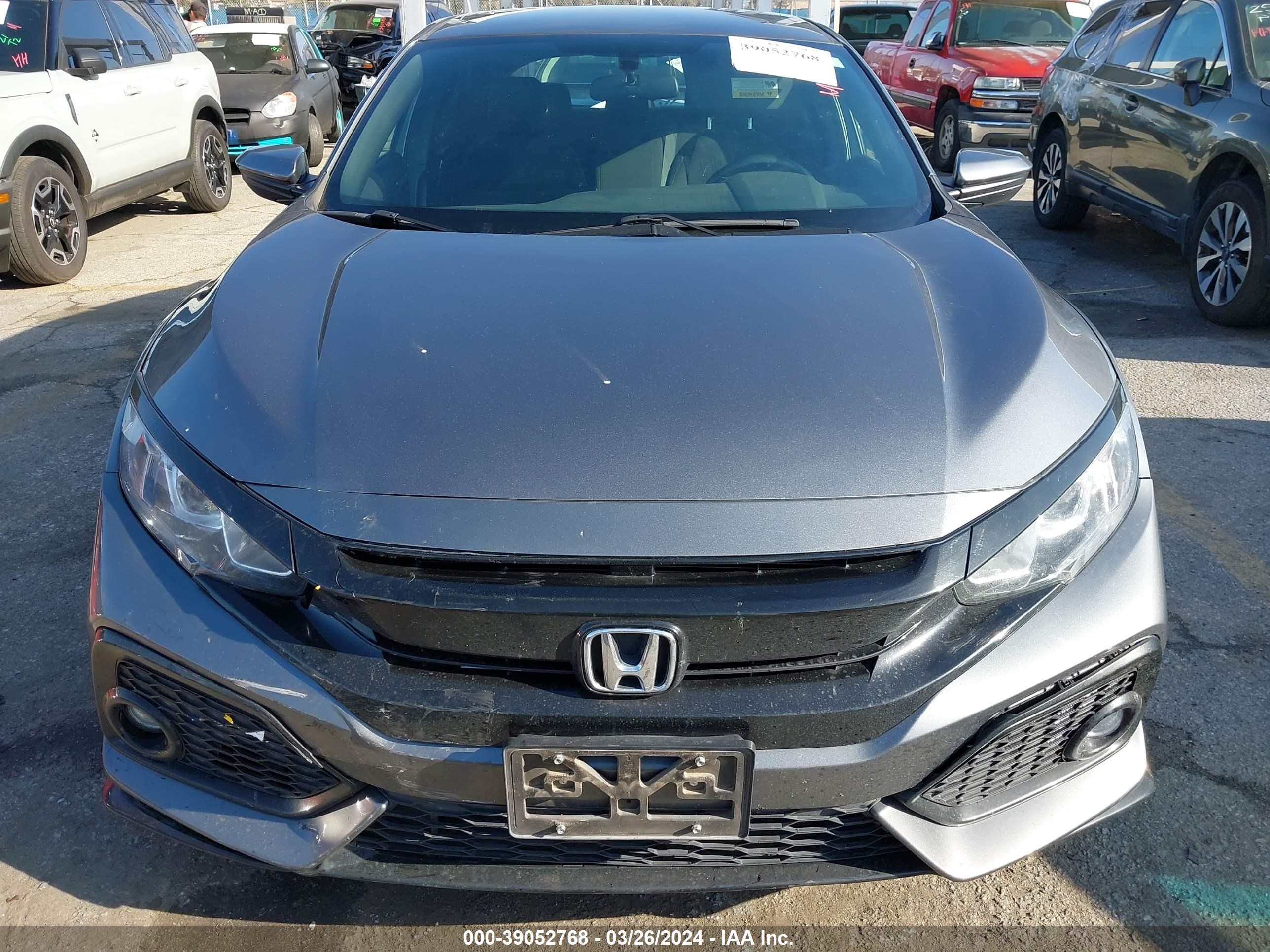 Photo 11 VIN: SHHFK7H47JU413166 - HONDA CIVIC 