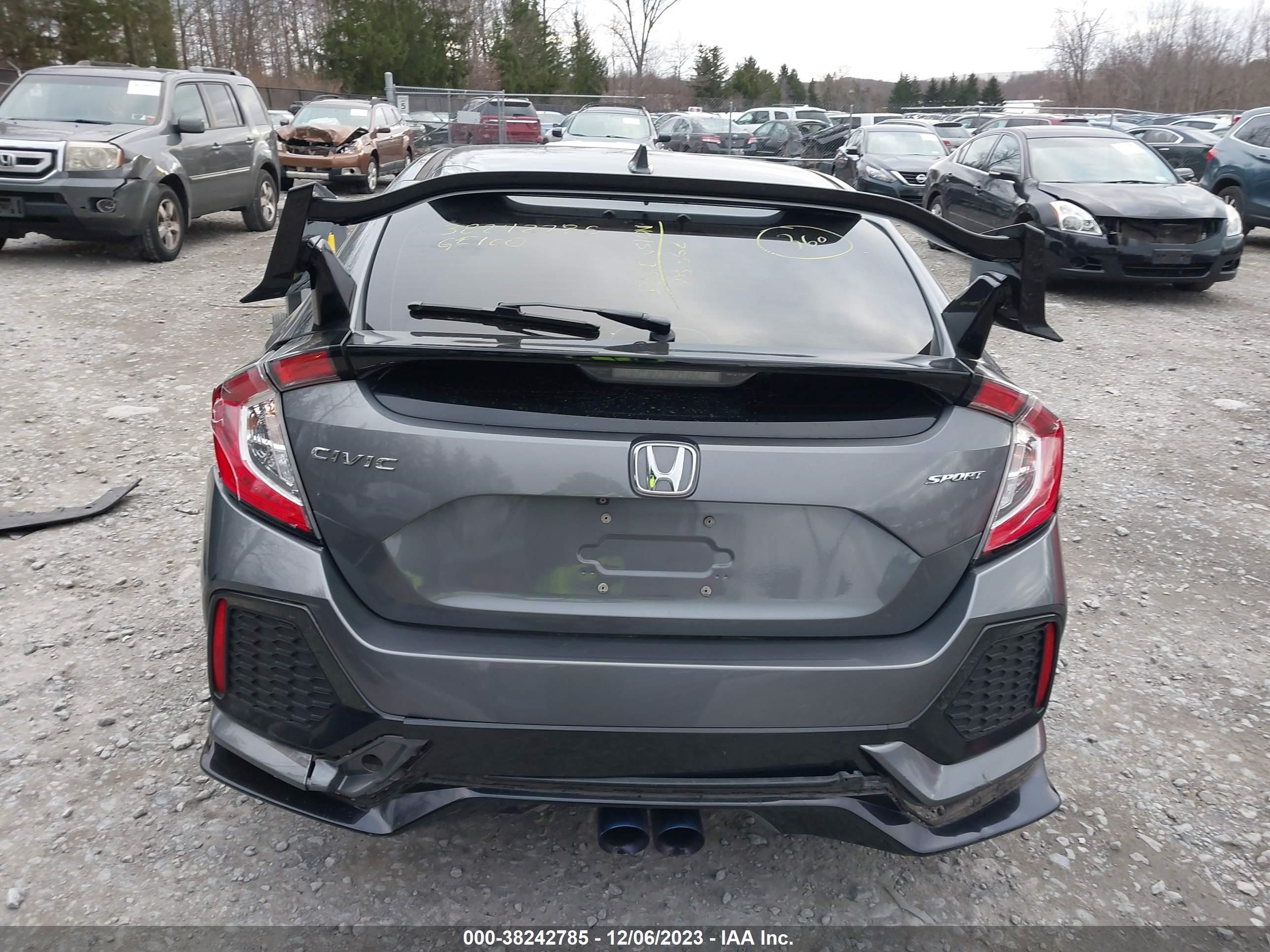 Photo 15 VIN: SHHFK7H48HU413655 - HONDA CIVIC 