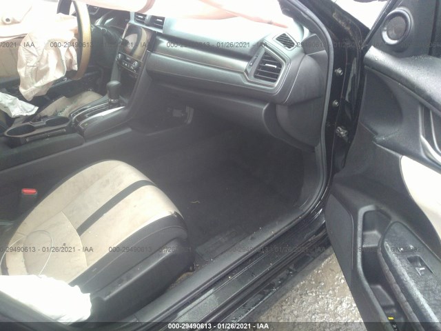 Photo 4 VIN: SHHFK7H52HU412106 - HONDA CIVIC HATCHBACK 