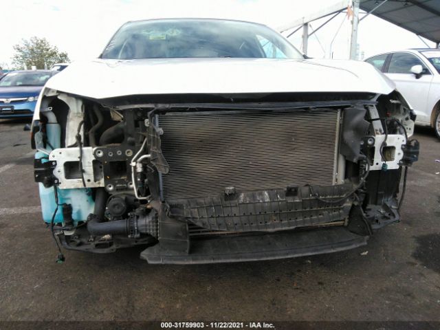 Photo 5 VIN: SHHFK7H52JU417926 - HONDA CIVIC HATCHBACK 