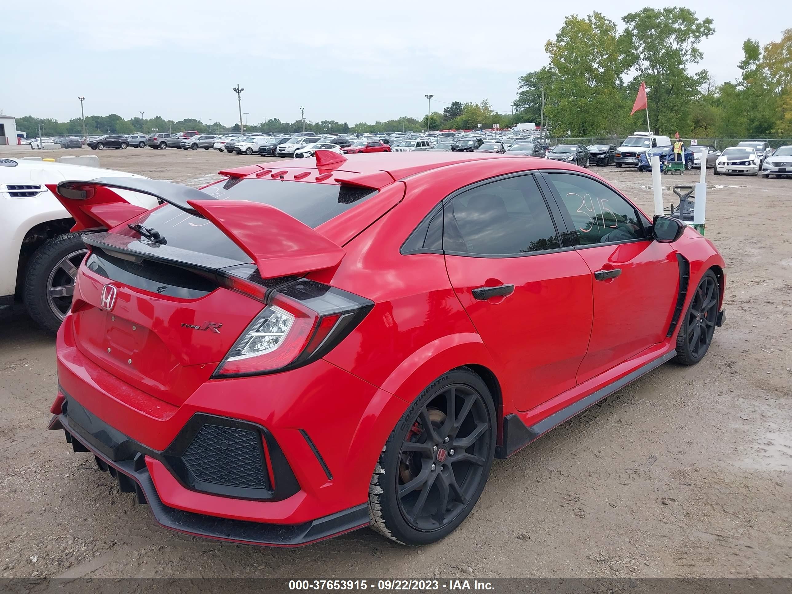 Photo 3 VIN: SHHFK8G79HU201879 - HONDA CIVIC 