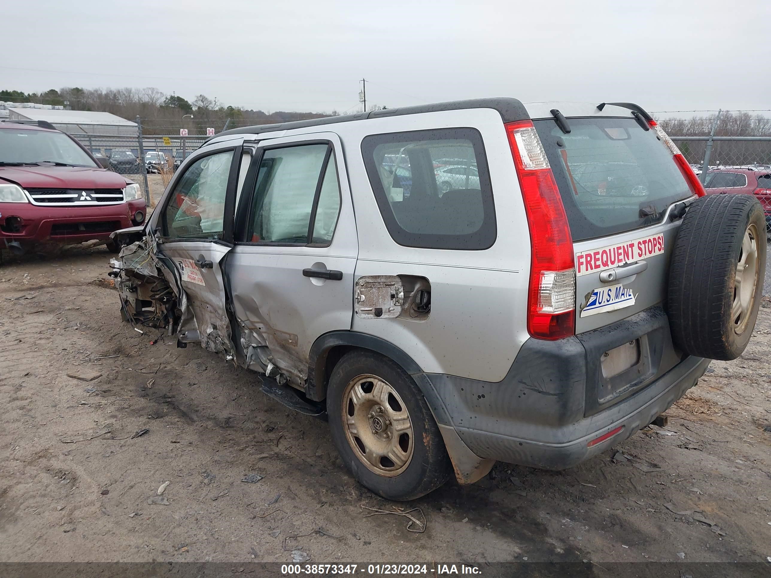 Photo 2 VIN: SHSRD63565U305759 - HONDA CR-V 