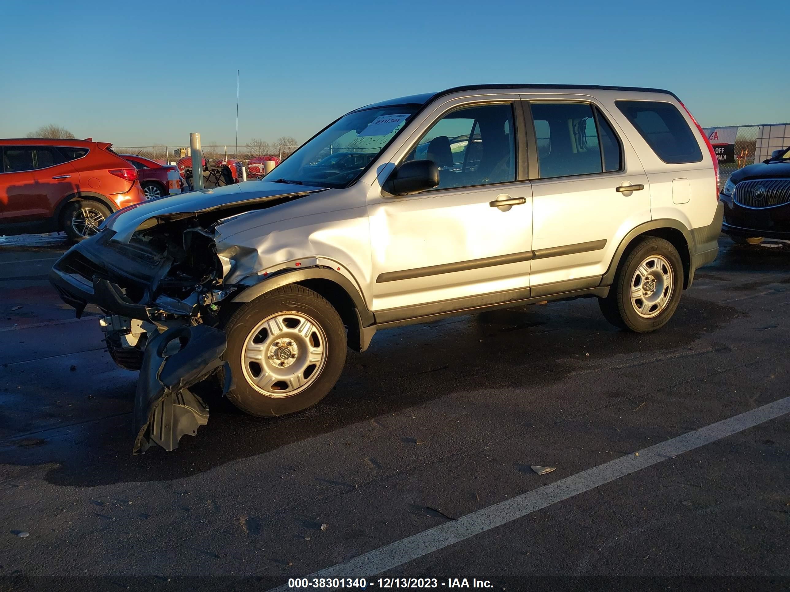 Photo 1 VIN: SHSRD68525U305970 - HONDA CR-V 