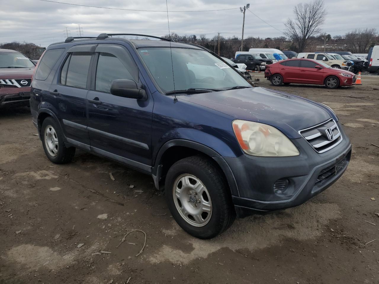 Photo 3 VIN: SHSRD685X5U305702 - HONDA CR-V 