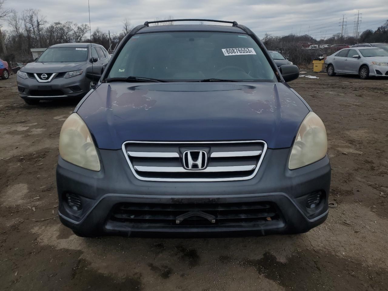 Photo 4 VIN: SHSRD685X5U305702 - HONDA CR-V 