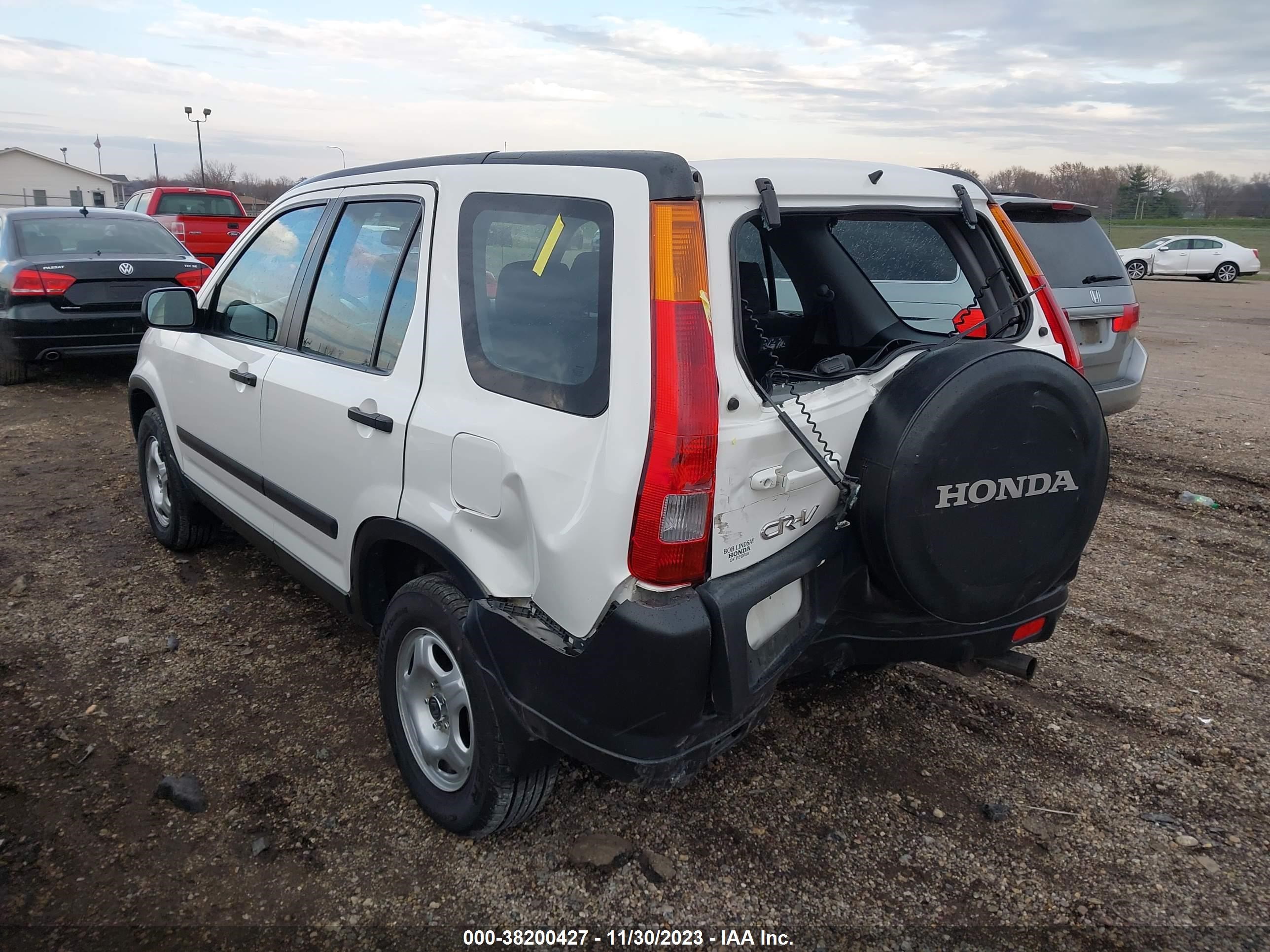 Photo 2 VIN: SHSRD78463U120038 - HONDA CR-V 