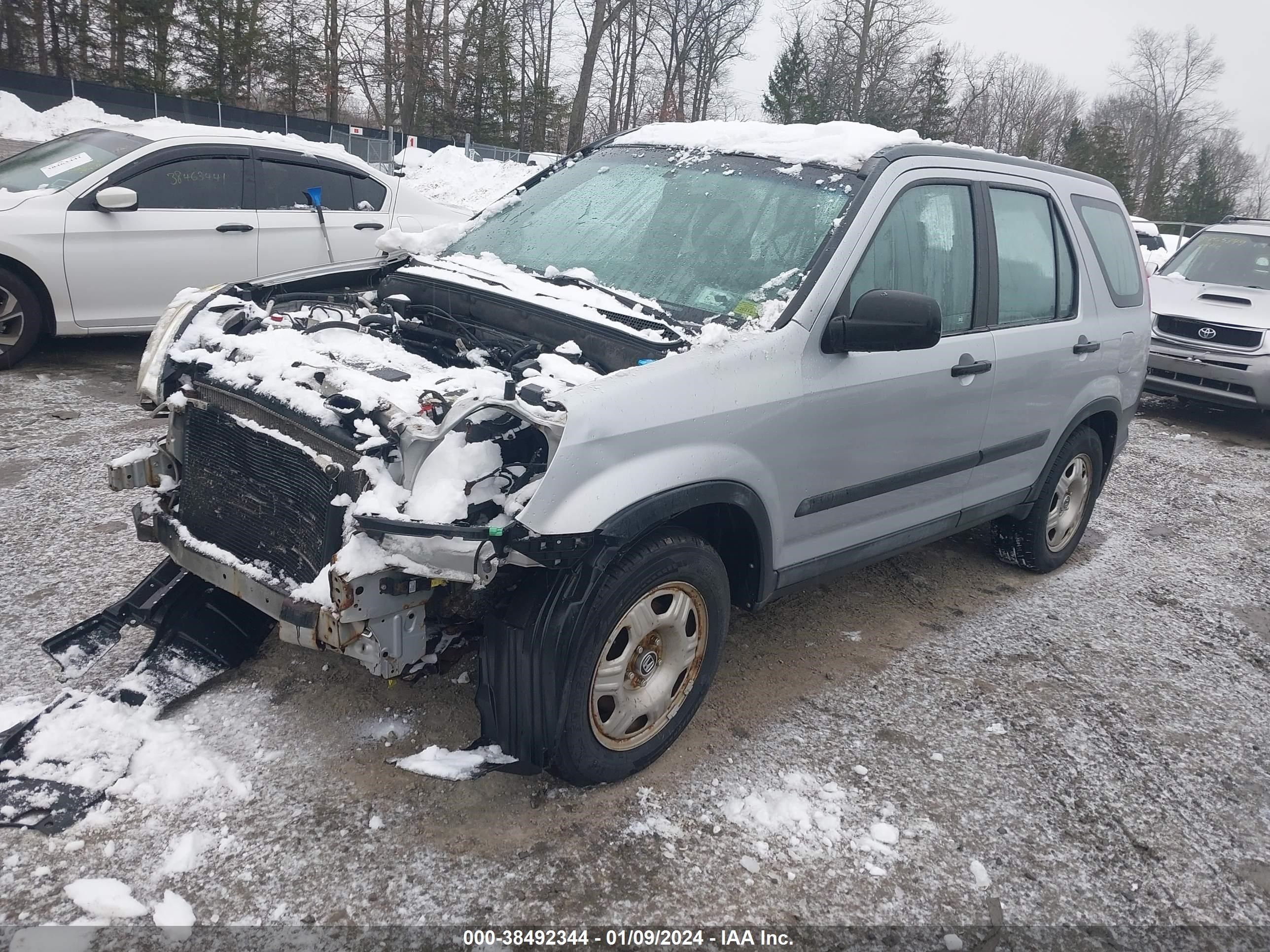 Photo 1 VIN: SHSRD78505U343185 - HONDA CR-V 