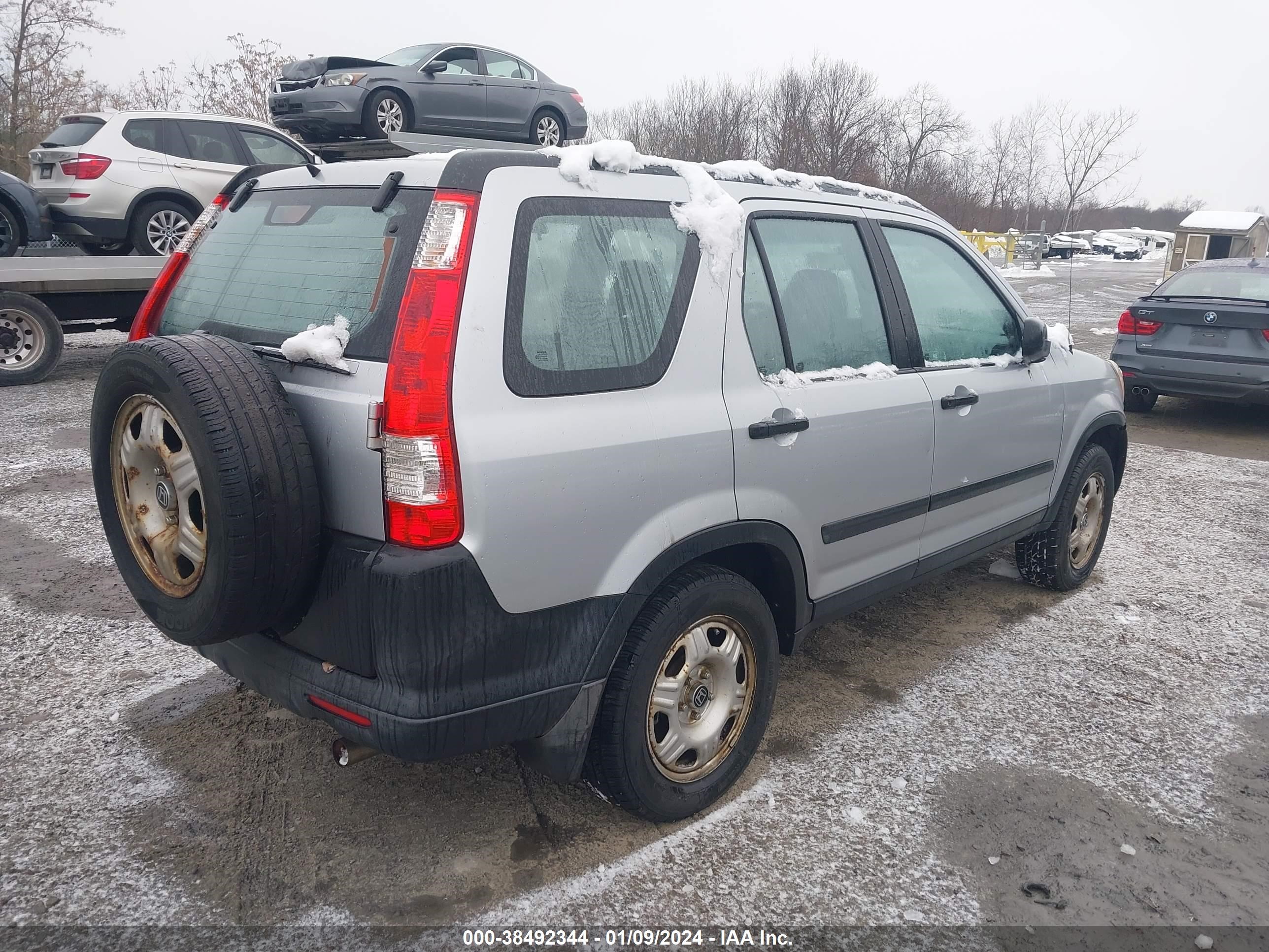 Photo 3 VIN: SHSRD78505U343185 - HONDA CR-V 