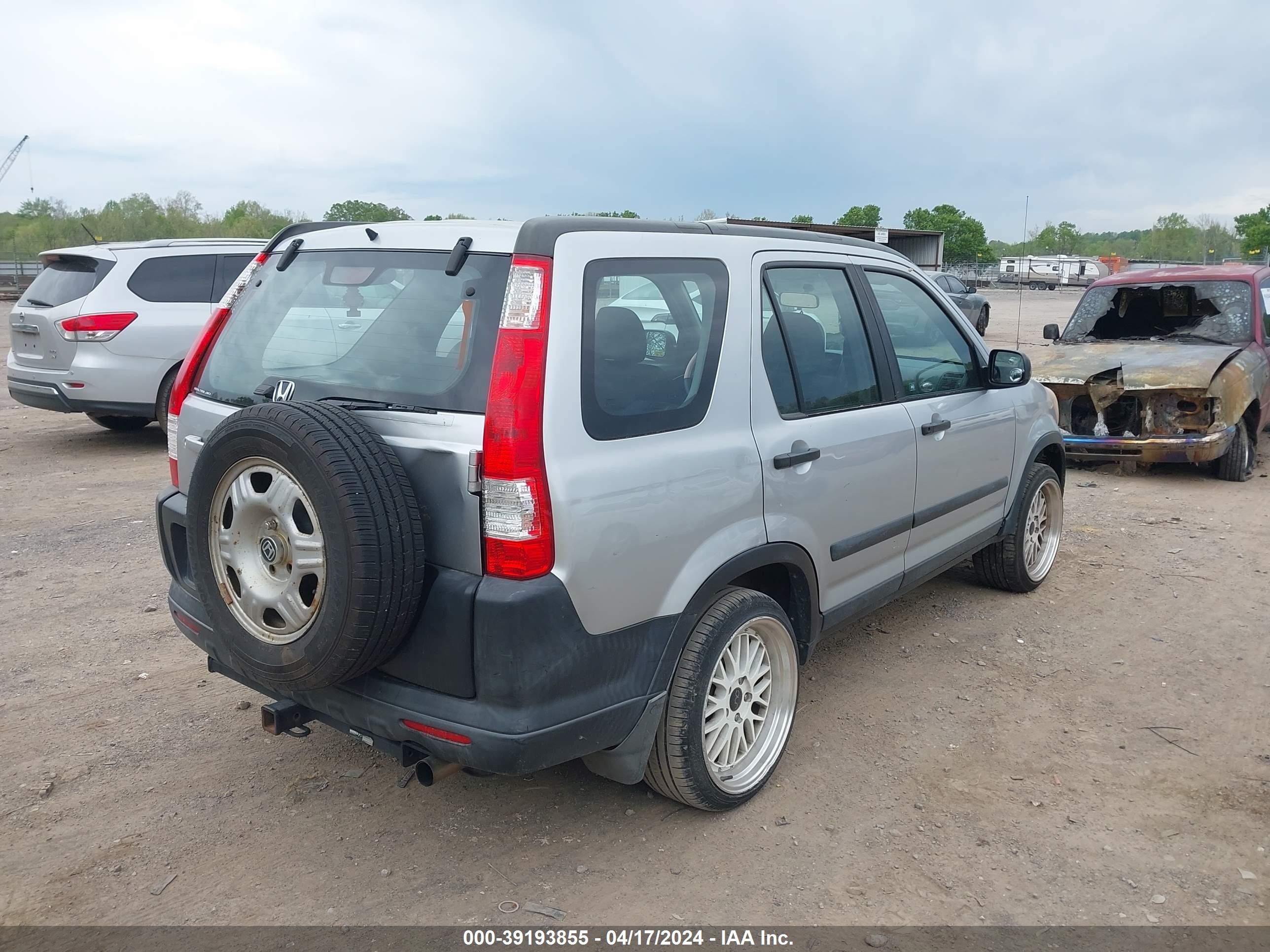 Photo 3 VIN: SHSRD78596U405541 - HONDA CR-V 