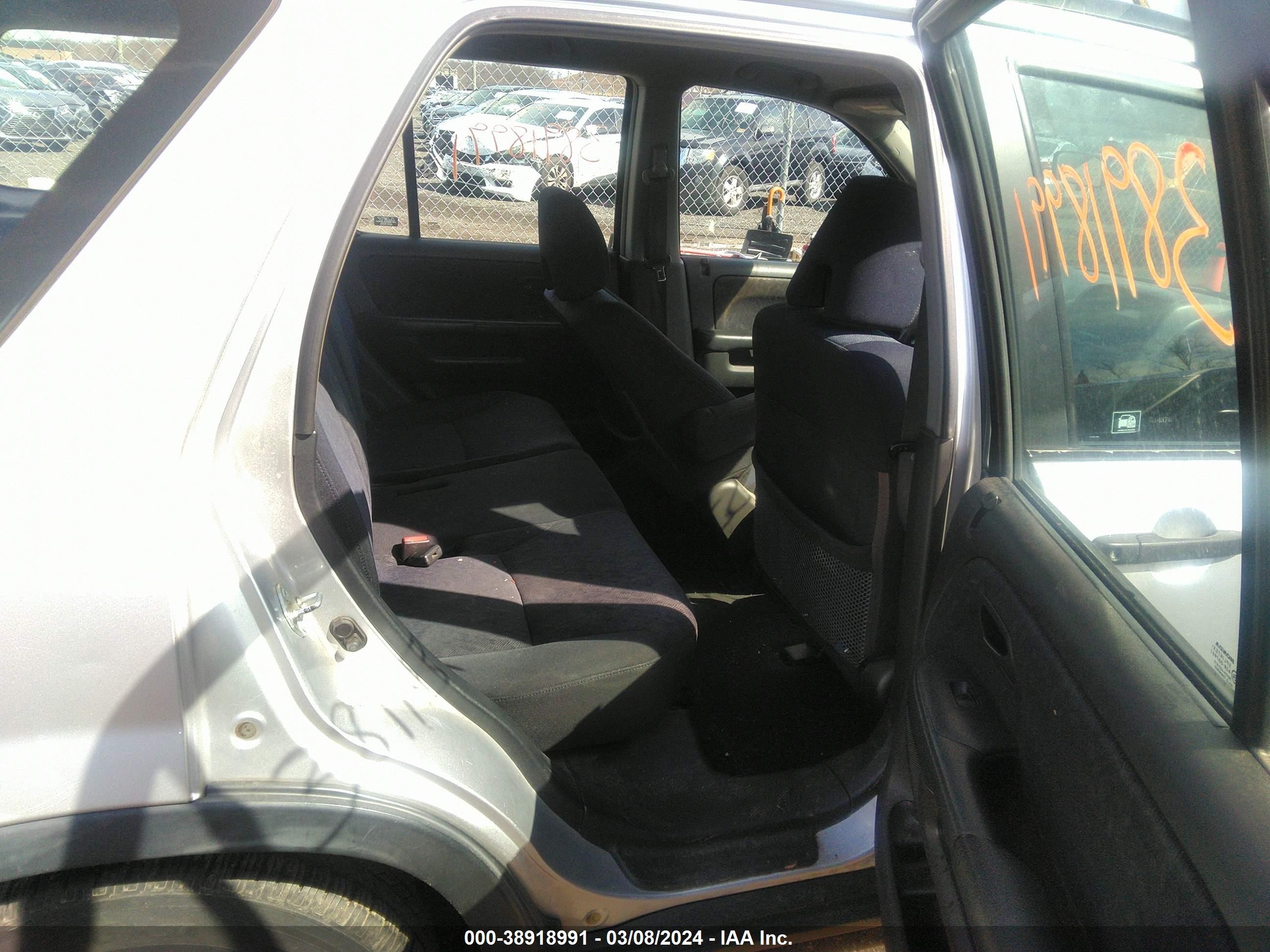 Photo 7 VIN: SHSRD785X6U437673 - HONDA CR-V 