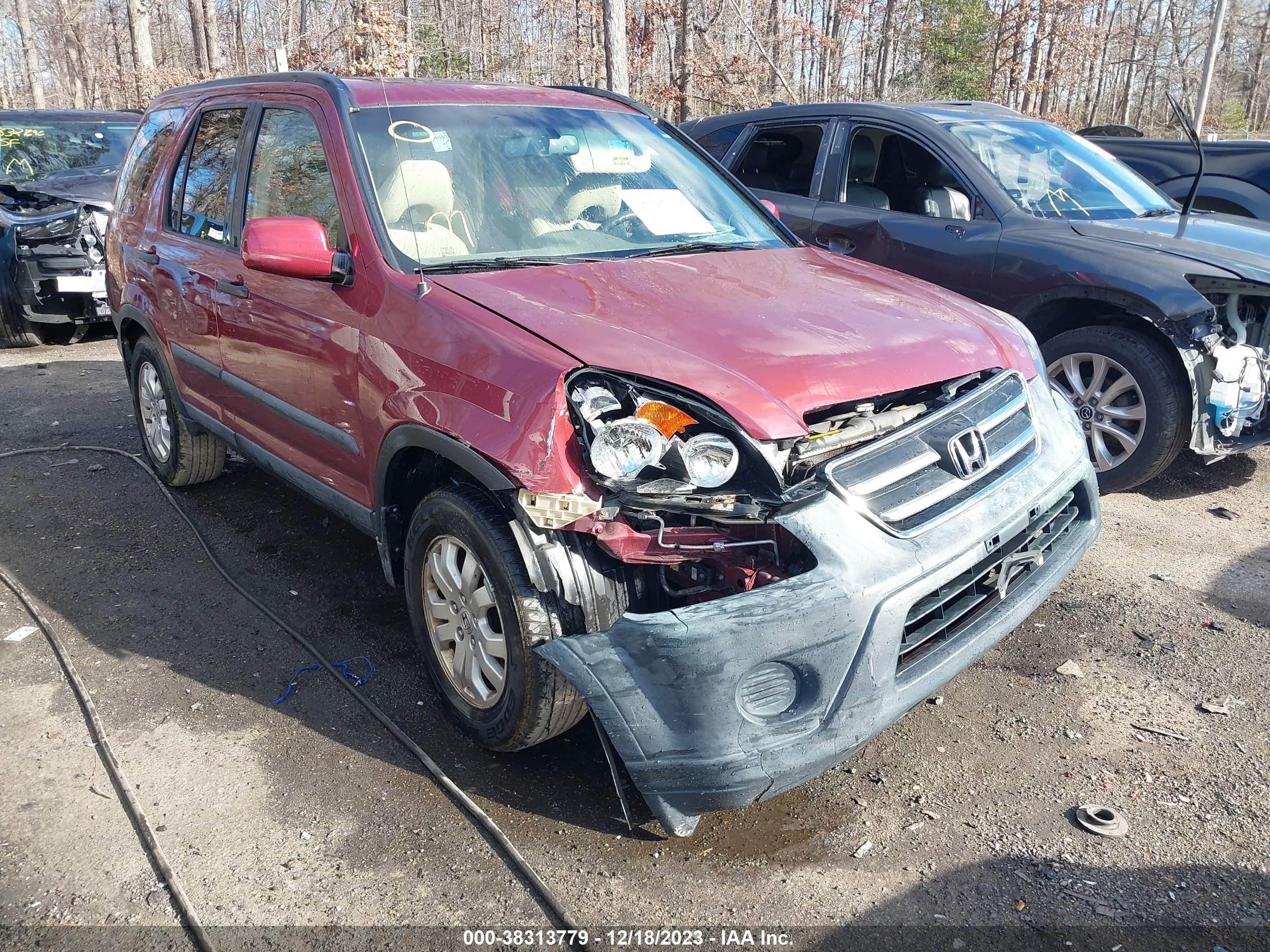 Photo 5 VIN: SHSRD78805U325022 - HONDA CR-V 