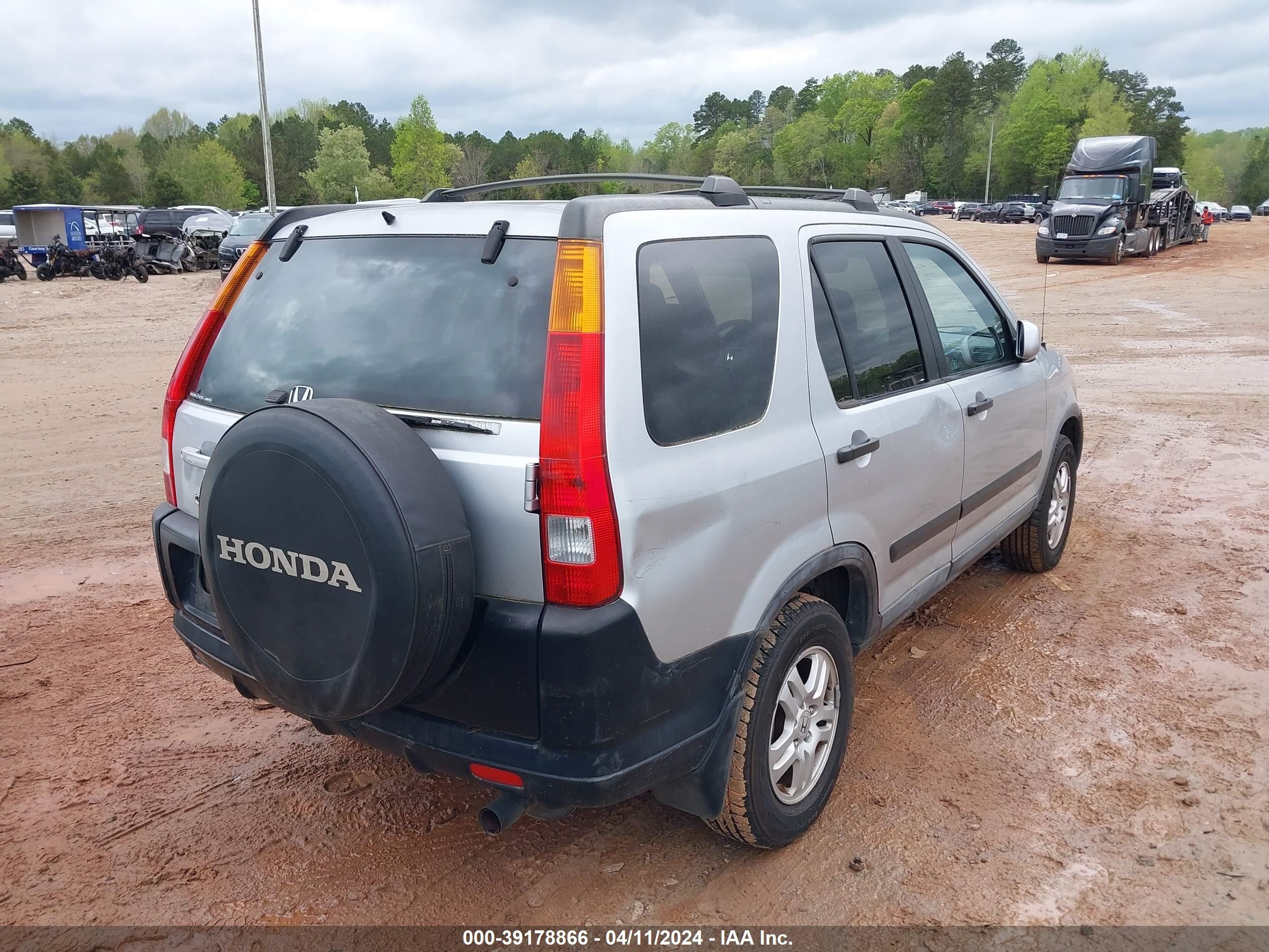 Photo 3 VIN: SHSRD78824U255280 - HONDA CR-V 