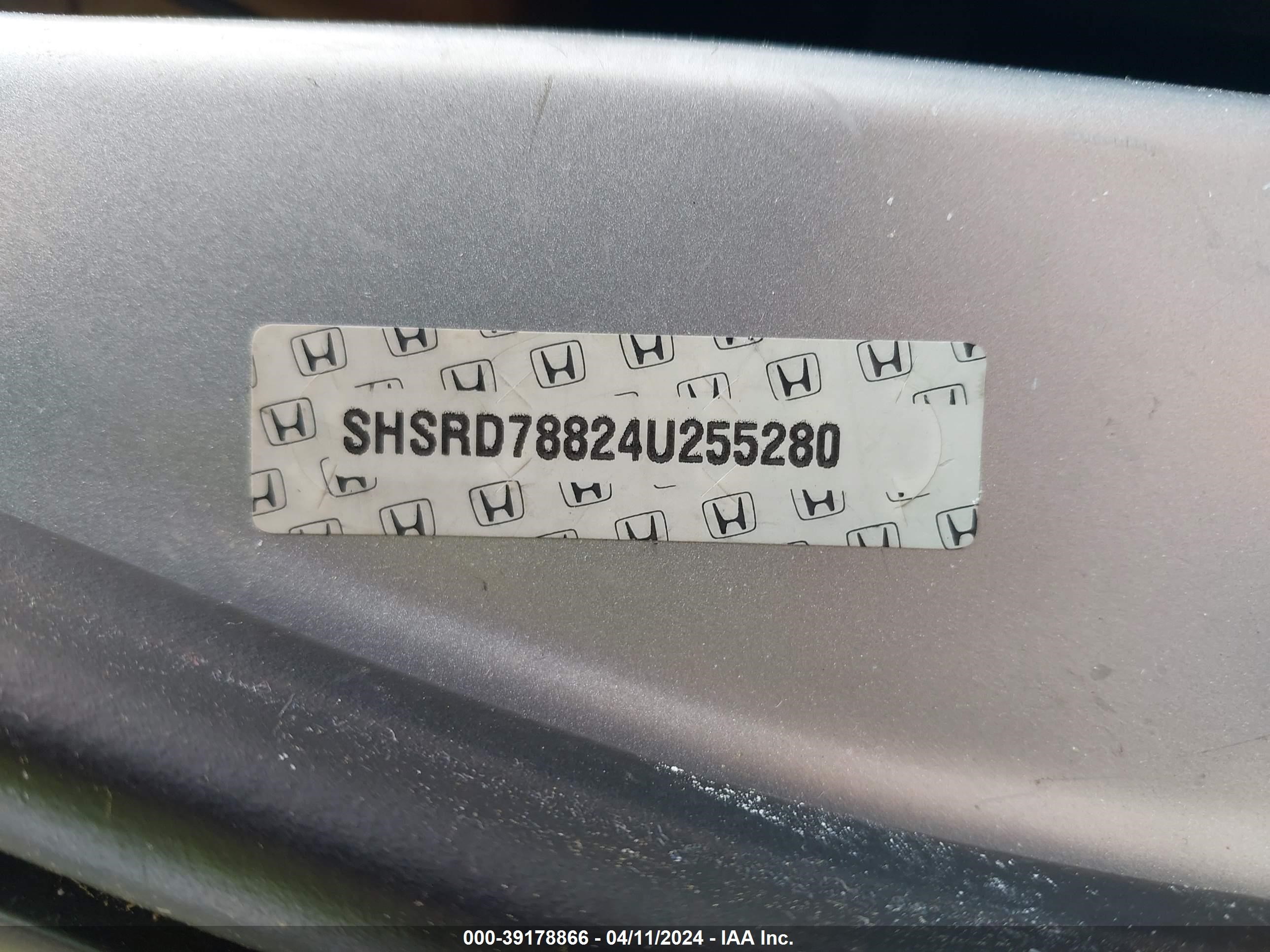 Photo 8 VIN: SHSRD78824U255280 - HONDA CR-V 