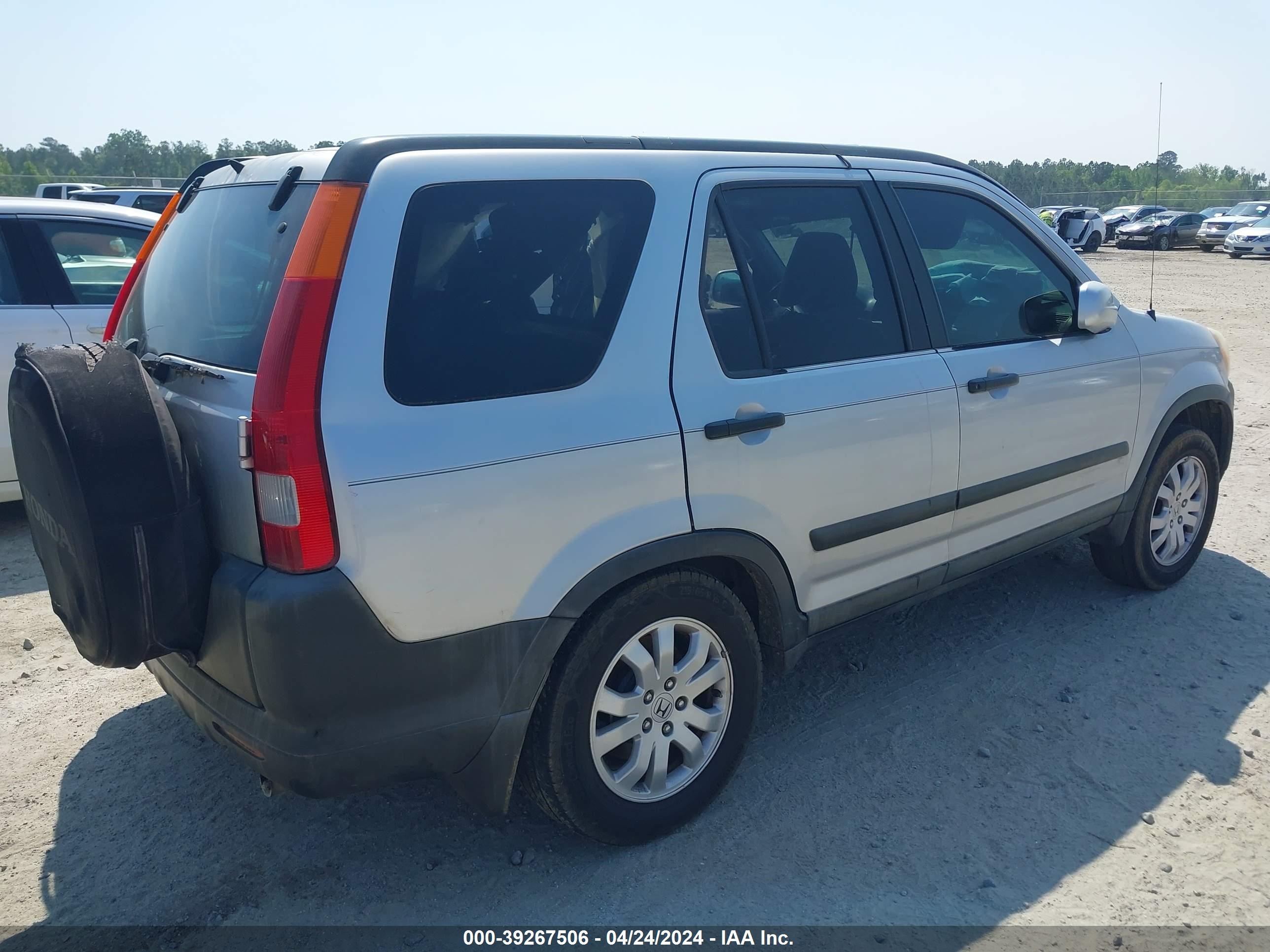 Photo 3 VIN: SHSRD78835U322826 - HONDA CR-V 