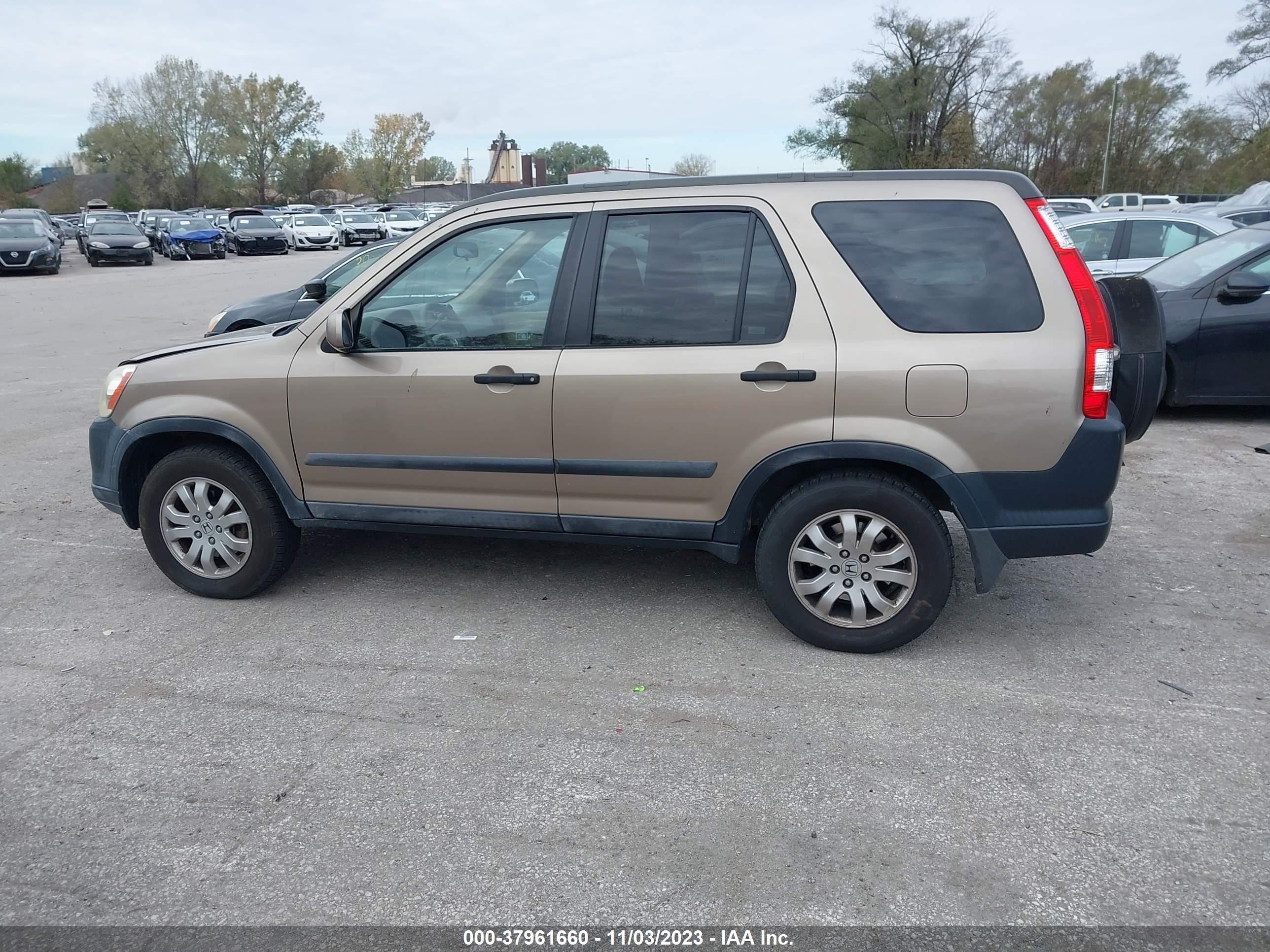 Photo 13 VIN: SHSRD78855U308183 - HONDA CR-V 