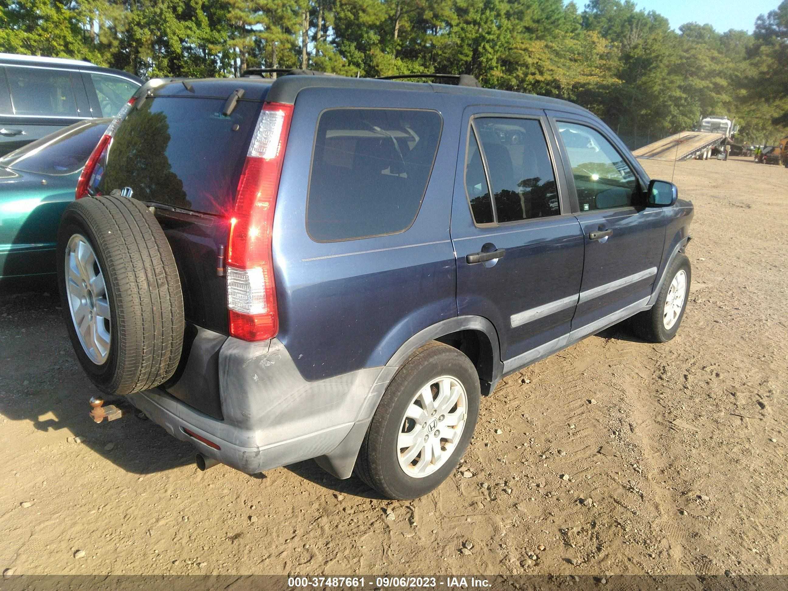 Photo 3 VIN: SHSRD78866U425143 - HONDA CR-V 