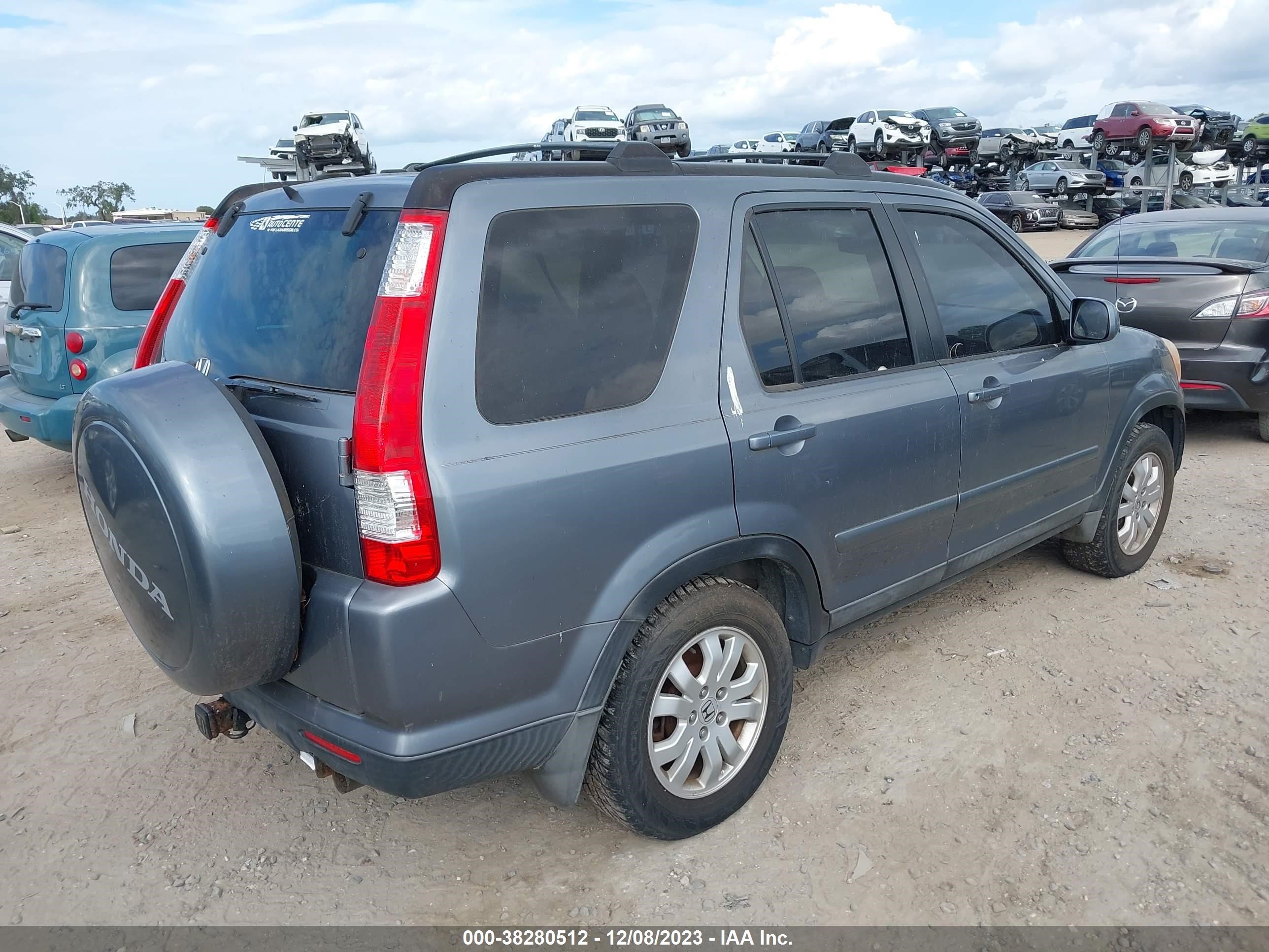 Photo 3 VIN: SHSRD78935U309681 - HONDA CR-V 