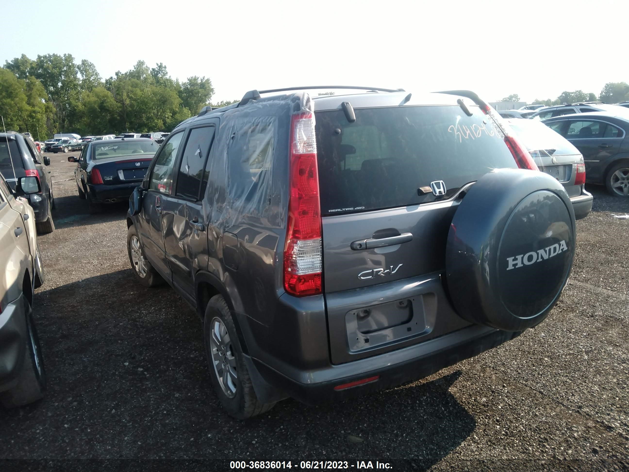 Photo 2 VIN: SHSRD78965U328189 - HONDA CR-V 