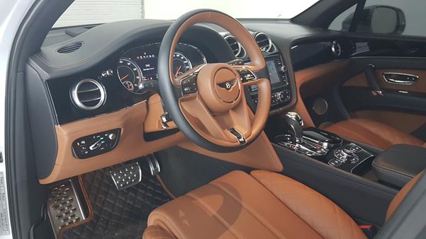 Photo 11 VIN: SJAAB14V8HC016310 - BENTLEY BENTAYGA 