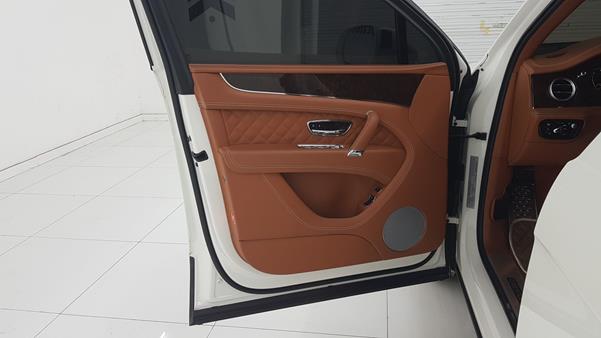 Photo 11 VIN: SJAAB1ZV4HC013252 - BENTLEY BENTAYGA 