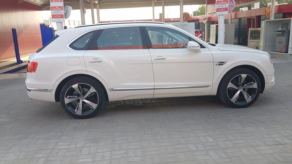 Photo 11 VIN: SJAAB1ZV7HC013245 - BENTLEY BENTAYGA 