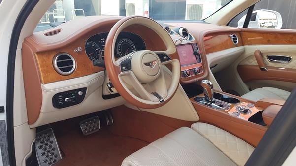 Photo 14 VIN: SJAAB1ZV7HC013245 - BENTLEY BENTAYGA 