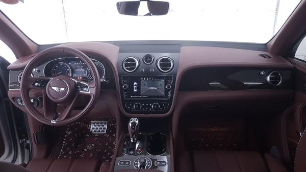 Photo 16 VIN: SJAAB1ZV8HC015022 - BENTLEY BENTAYGA 