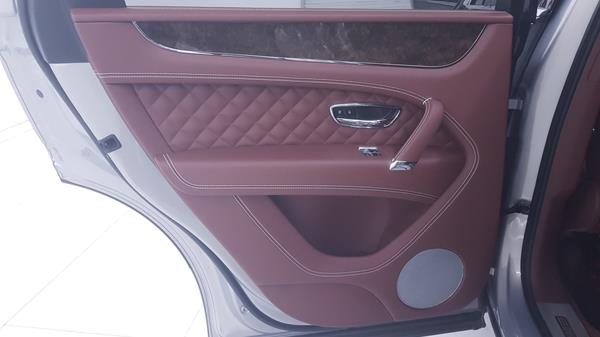 Photo 32 VIN: SJAAB1ZV8HC015022 - BENTLEY BENTAYGA 