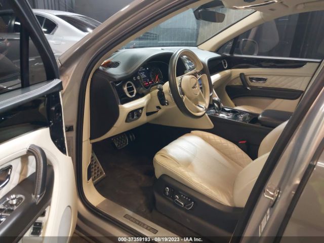 Photo 4 VIN: SJAAC2ZV1JC017543 - BENTLEY BENTAYGA 