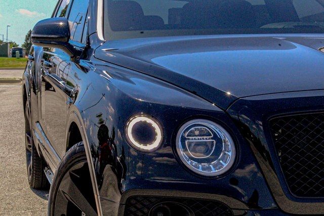 Photo 3 VIN: SJAAC2ZV1JC018630 - BENTLEY BENTAYGA 