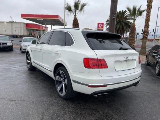 Photo 2 VIN: SJAAC2ZV3HC012659 - BENTLEY BENTAYGA 