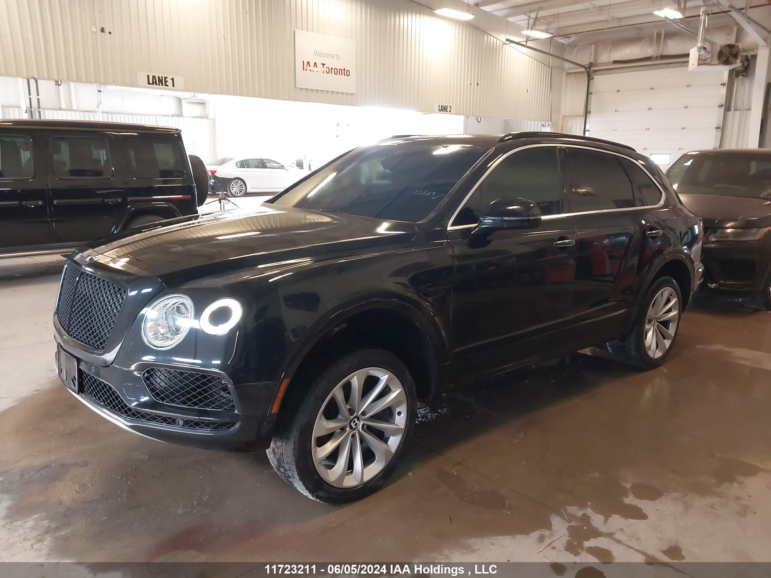 Photo 1 VIN: SJAAC2ZV4HC014811 - BENTLEY BENTAYGA 