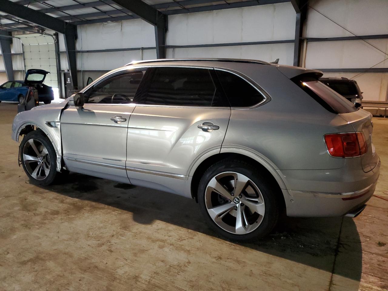 Photo 1 VIN: SJAAC2ZV6JC016839 - BENTLEY BENTAYGA 