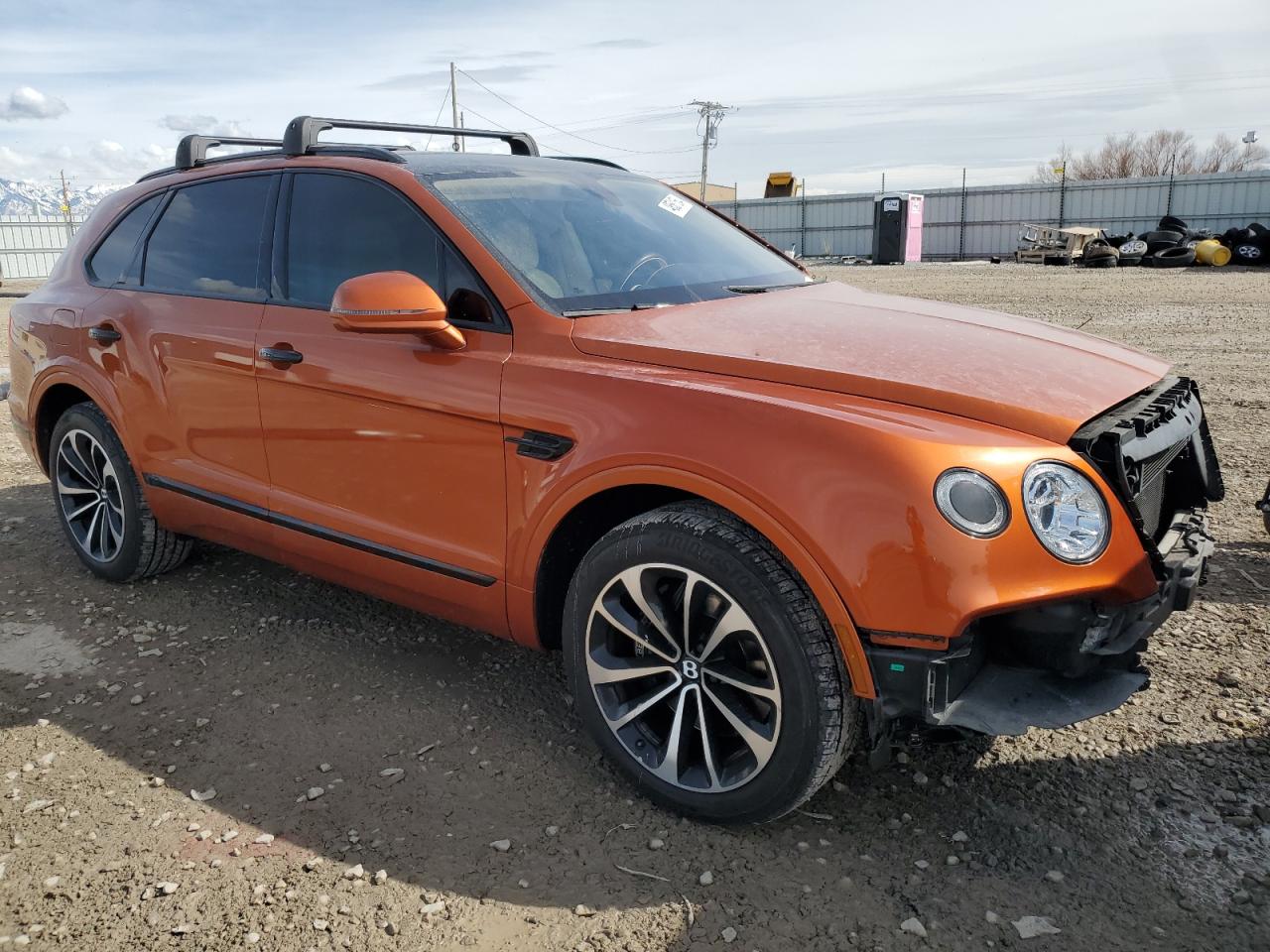 Photo 3 VIN: SJAAC2ZV7HC014060 - BENTLEY BENTAYGA 