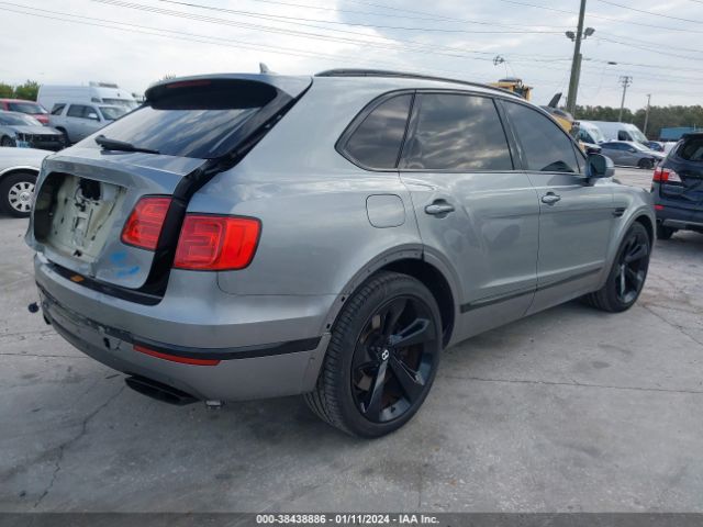 Photo 3 VIN: SJAAC2ZV7HC016049 - BENTLEY BENTAYGA 