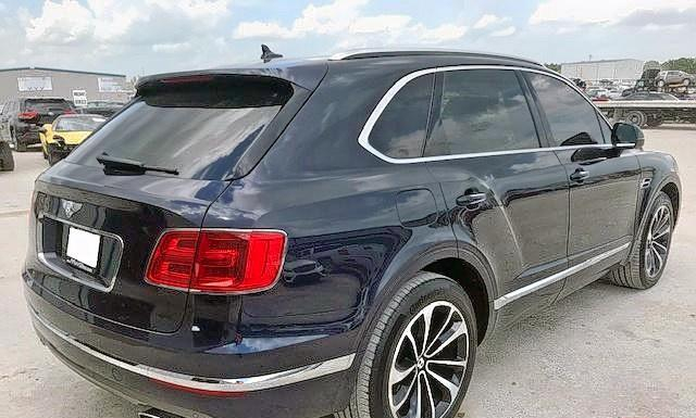 Photo 3 VIN: SJAAC2ZV8HC013077 - BENTLEY BENTAYGA 