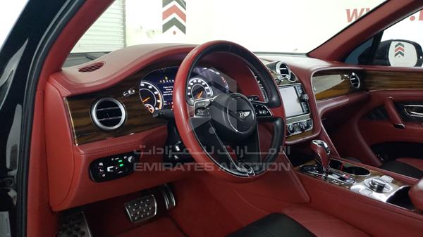 Photo 10 VIN: SJAAF1ZV2JC018525 - BENTLEY BENTAYGA 