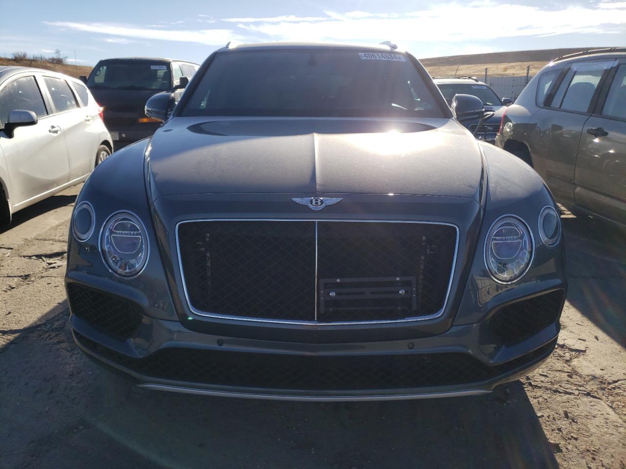 Photo 4 VIN: SJAAM2ZV2KC025195 - BENTLEY BENTAYGA 