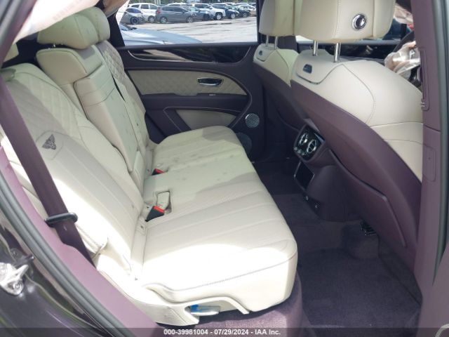 Photo 7 VIN: SJAAM2ZV2NC017635 - BENTLEY BENTAYGA 