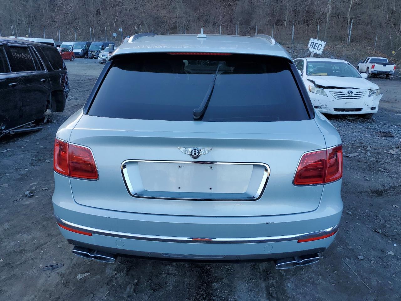 Photo 5 VIN: SJAAM2ZV9KC024626 - BENTLEY BENTAYGA 