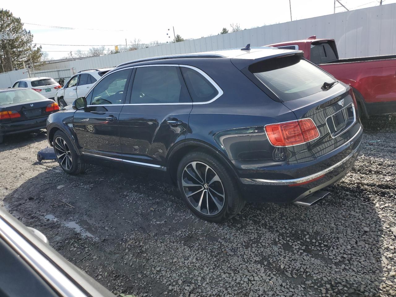 Photo 1 VIN: SJAAM2ZV9LC028385 - BENTLEY BENTAYGA 