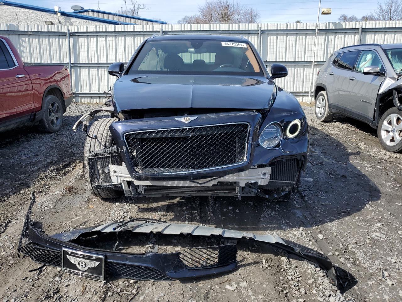 Photo 4 VIN: SJAAM2ZV9LC028385 - BENTLEY BENTAYGA 