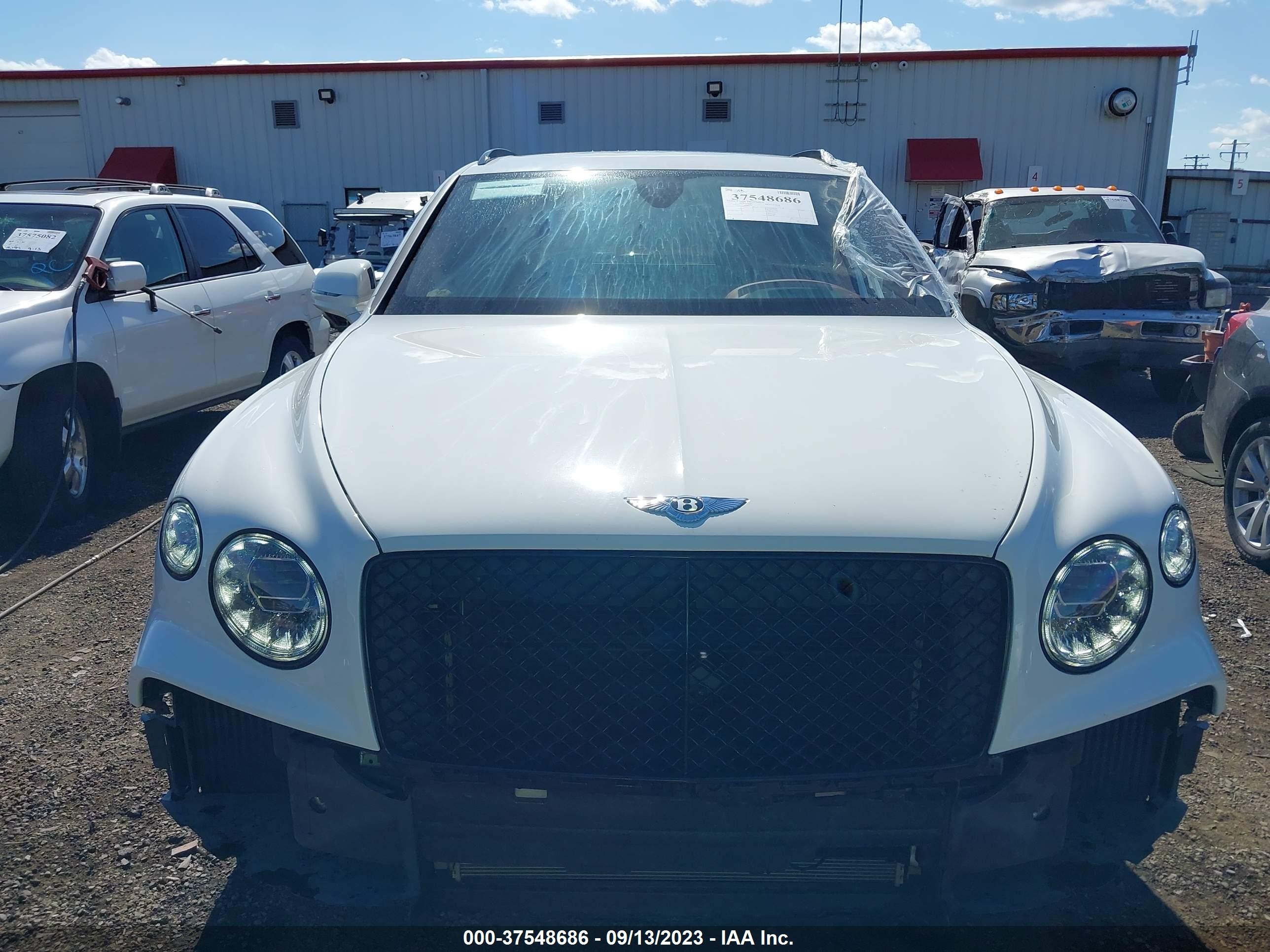 Photo 12 VIN: SJAAR2ZV4MC036185 - BENTLEY BENTAYGA 