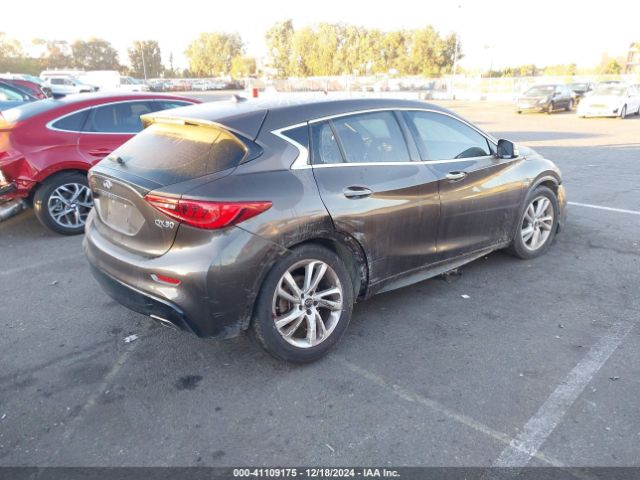 Photo 3 VIN: SJKCH5CP0HA018738 - INFINITI QX30 