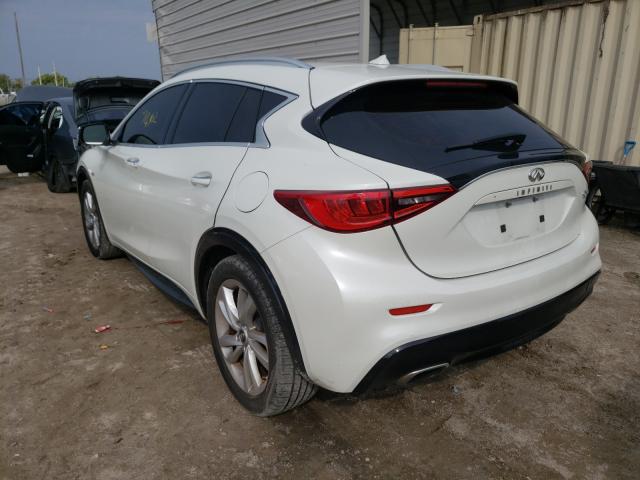 Photo 2 VIN: SJKCH5CP0HA029304 - INFINITI QX30 BASE 